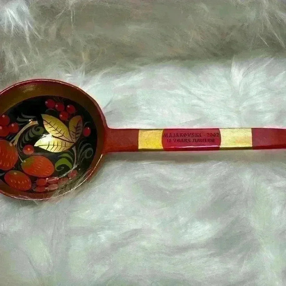 Vintage RUSSIAN ART WOOD HAND PAINTED BERRY HOHLOMA KHOKHLOMA LADLE LARGE SPOON - Picture 6 of 6